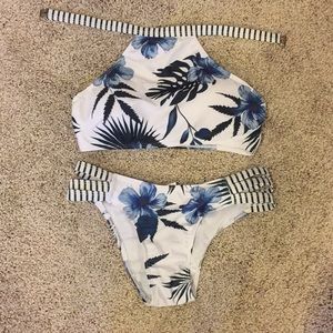 Blue flower swimsuit!🦋💙